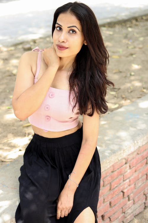 有关マオのペスコソ, 咖啡色頭髮的女人, 坐的免费素材图片