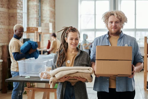 有关室內, 微笑, 志願者的免费素材图片