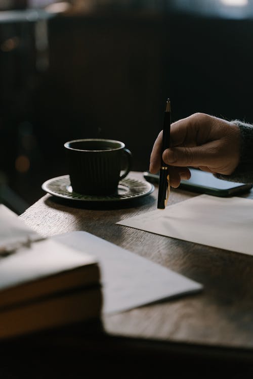 有关作家, 作文, 垂直拍摄的免费素材图片