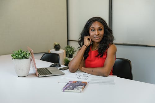 有关信心, 坐, 女人的免费素材图片