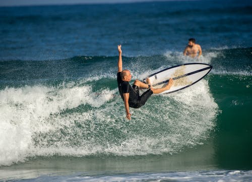 有关人, 招手, 水的免费素材图片