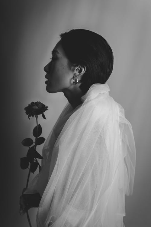 有关側面圖, 垂直拍摄, 女人的免费素材图片