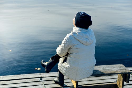 有关坐, 女人, 後視圖的免费素材图片