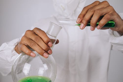 有关傾注, 实验室玻璃器皿, 實驗的免费素材图片