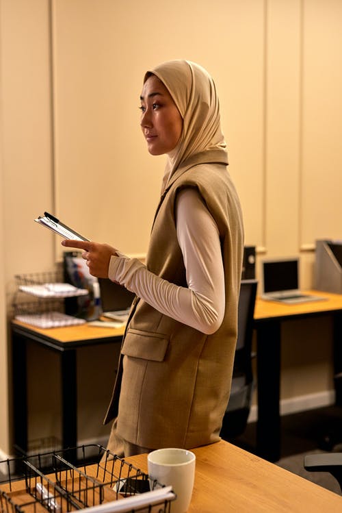 有关女人, 女性, 工人的免费素材图片