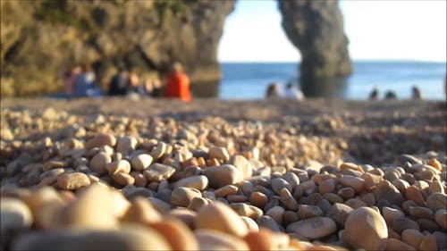 关闭了岩石的视频 · 免费素材视频