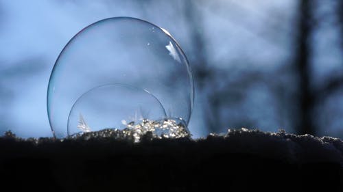 气泡弹出 · 免费素材视频