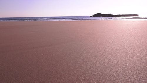 沙滩和海浪 · 免费素材视频