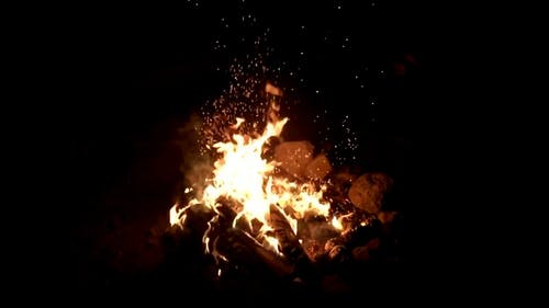 篝火的慢动作视频 · 免费素材视频
