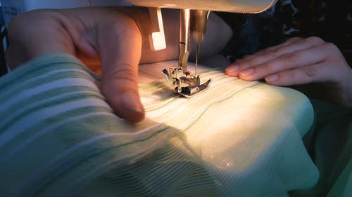 女裁缝的视频 · 免费素材视频