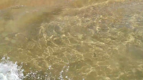 强烈的水浪 · 免费素材视频