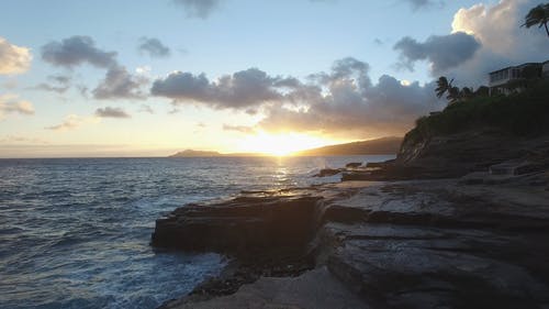 海浪视频 · 免费素材视频