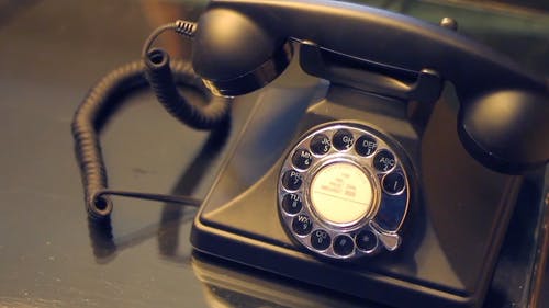 老式电话铃声 · 免费素材视频