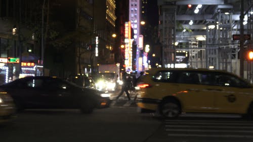 繁忙的城市街道 · 免费素材视频
