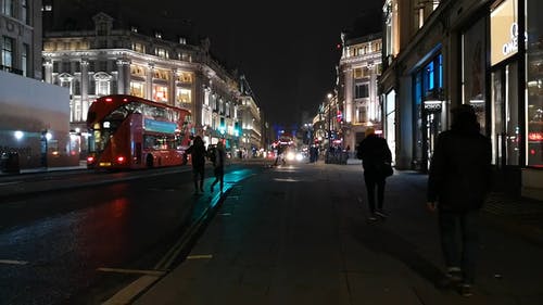 伦敦市的夜生活 · 免费素材视频