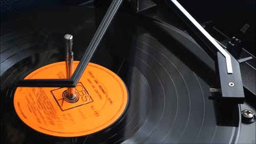 经典黑胶唱片转盘 · 免费素材视频