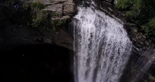 大瀑布 · 免费素材视频