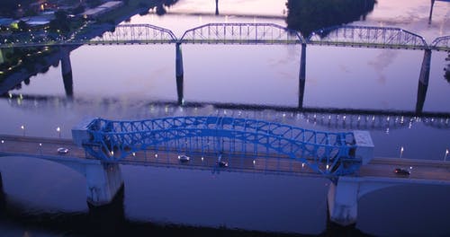 一座桥的航拍画面 · 免费素材视频