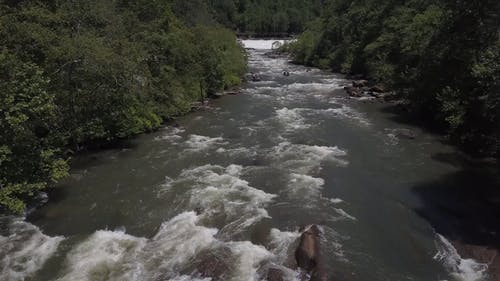 拍摄急流 · 免费素材视频