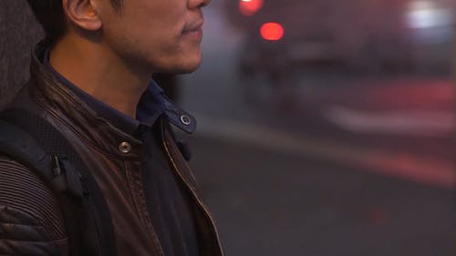 沿街人vaping · 免费素材视频