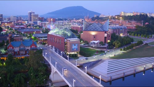 黄昏的城市风景 · 免费素材视频