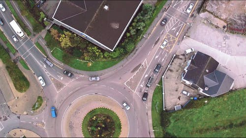 城市道路系统的鸟瞰图 · 免费素材视频