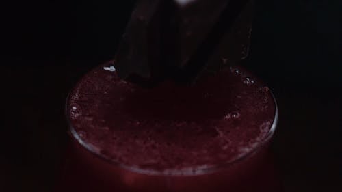 慢动作冰滴 · 免费素材视频