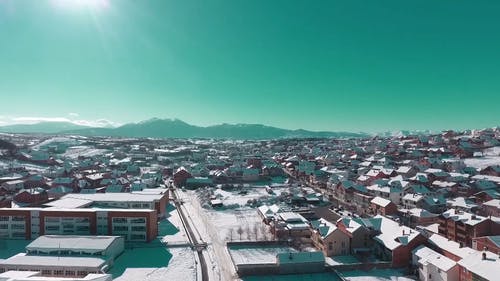 大雪覆盖的屋顶 · 免费素材视频