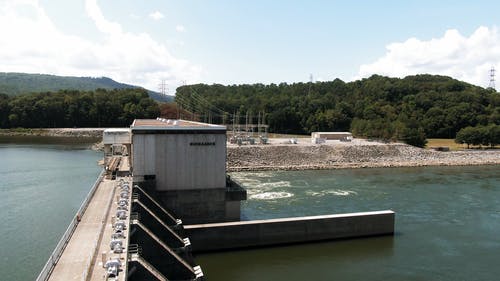 田纳西河上建造的水力发电大坝 · 免费素材视频