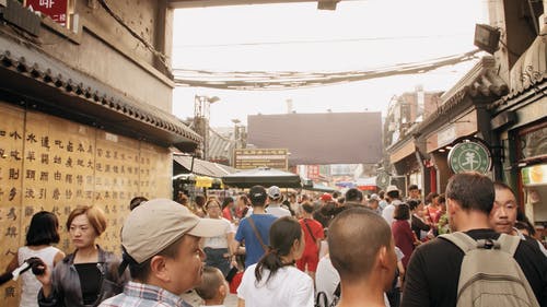 满是人的街道 · 免费素材视频