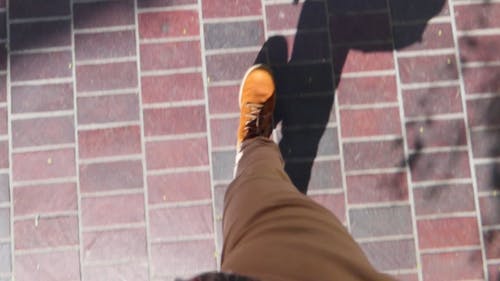 人走 · 免费素材视频