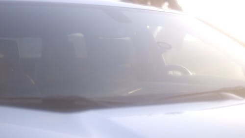 一辆汽车的挡风玻璃的特写视图 · 免费素材视频