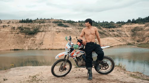 有关人, 倚, 半裸的免费素材视频