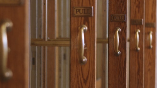 有关人,出去,打开的免费素材视频