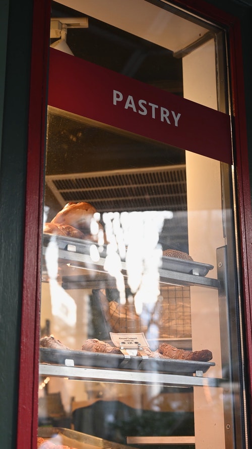 有关低角度拍摄,垂直视频,店的免费素材视频