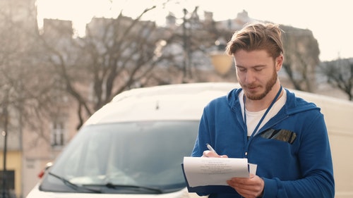 有关写作,写字夹板,年轻的免费素材视频