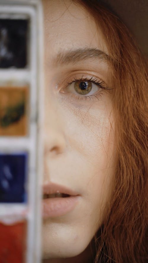 有关人, 半张脸, 垂直视频的免费素材视频