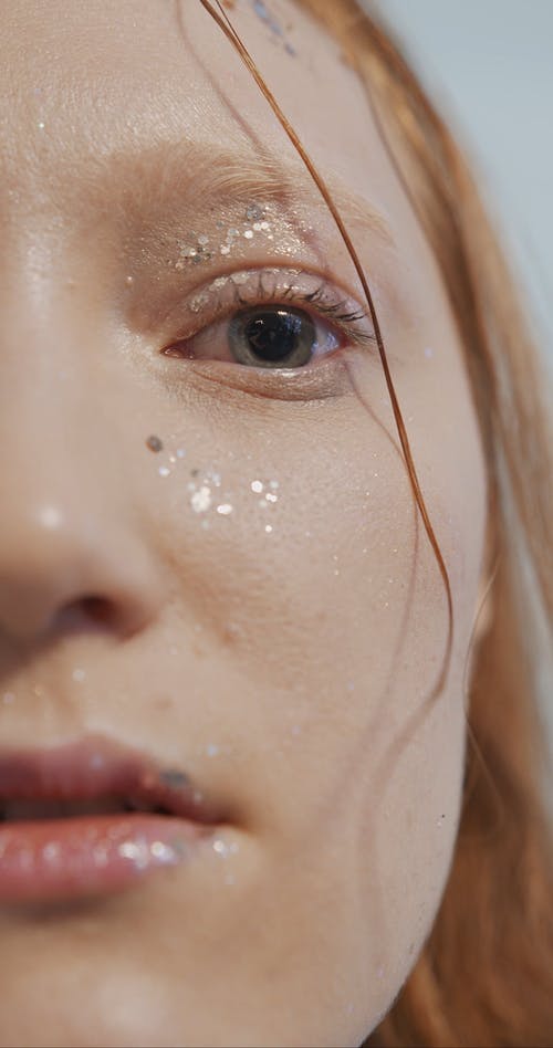 有关嘴唇, 垂直视频, 女人的免费素材视频