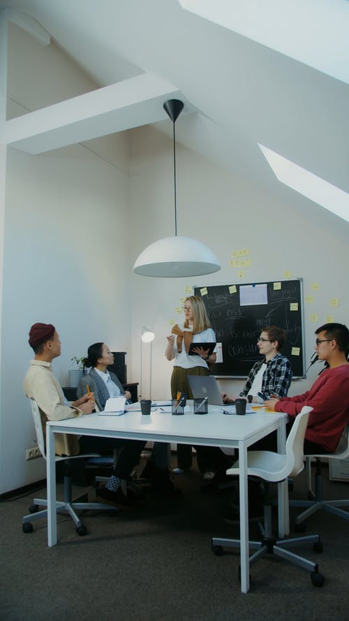 有关雇员, 启动, 呈现的免费素材视频