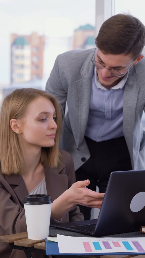 有关互联网, 咖啡, 咖啡杯的免费素材视频