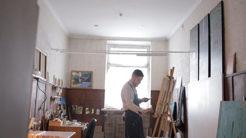 有关人, 创作的, 室内的免费素材视频