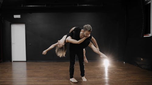 有关一对, 人, 体力活动的免费素材视频