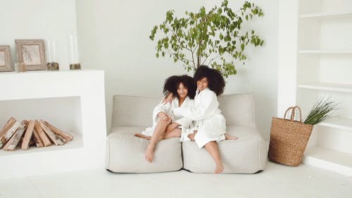 有关一起, 坐, 壁炉的免费素材视频