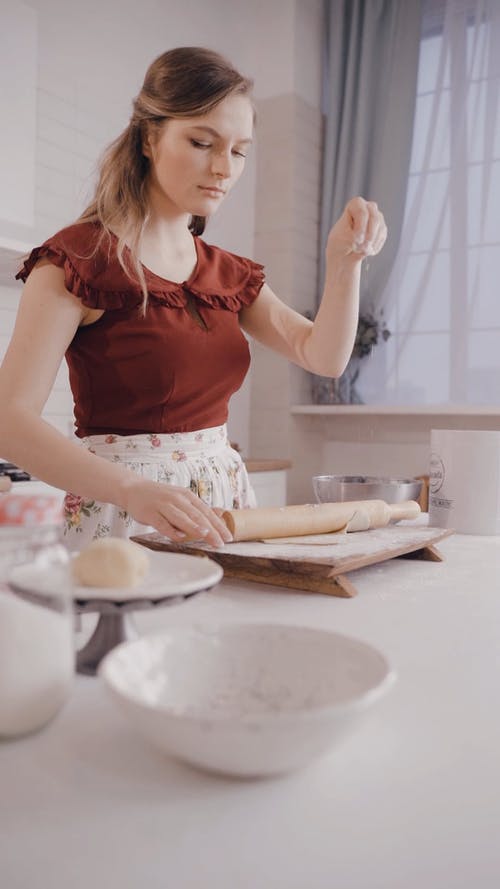 有关伸展, 围裙, 在家的免费素材视频