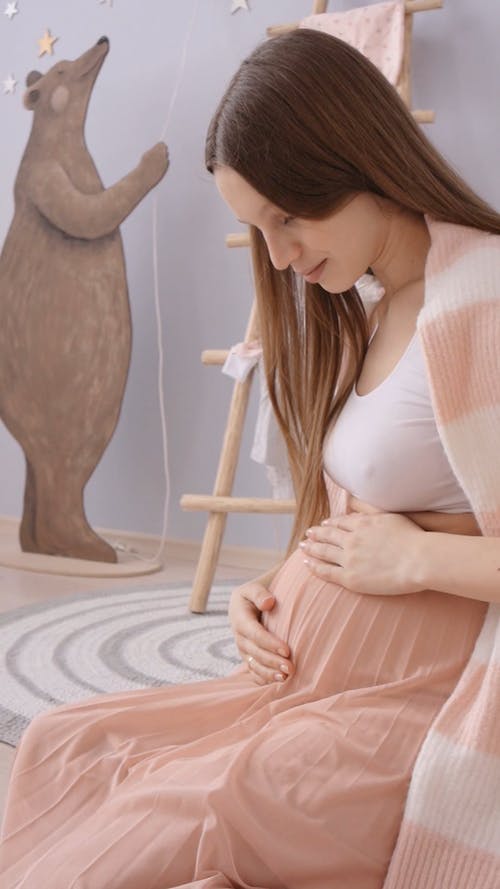 有关垂直视频, 孕妇, 室内的免费素材视频
