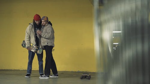 有关gen z, 一代, 一对的免费素材视频