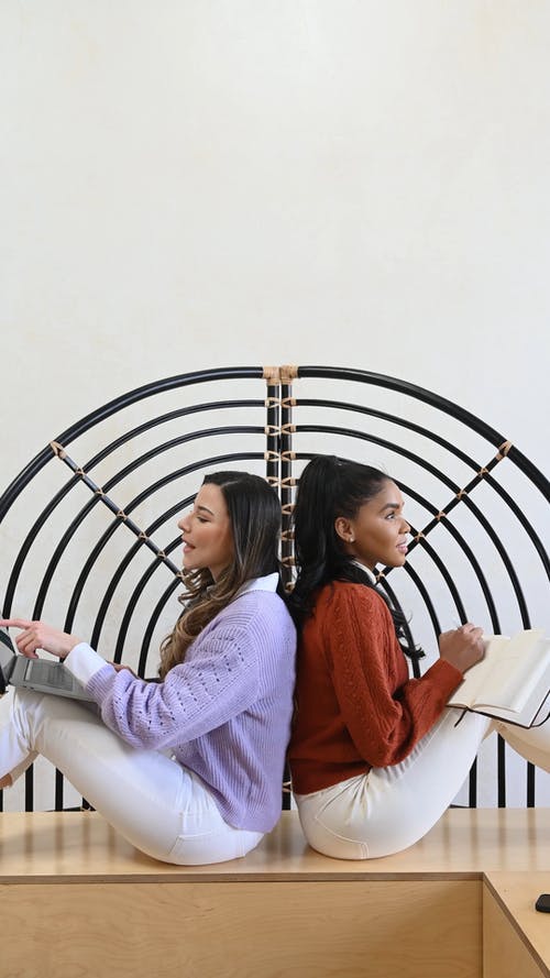 有关坐, 垂直视频, 多样化的免费素材视频