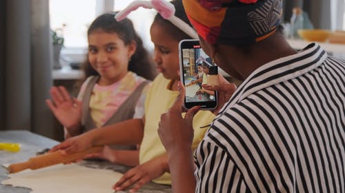 有关假日, 兔子耳朵, 在家的免费素材视频