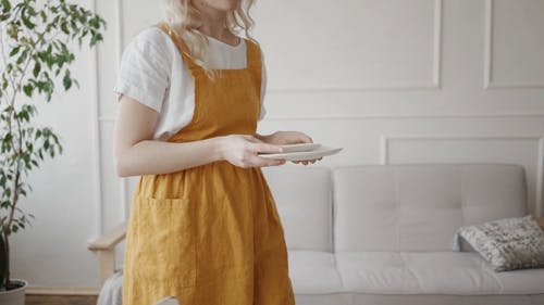 有关人, 围裙, 女人的免费素材视频