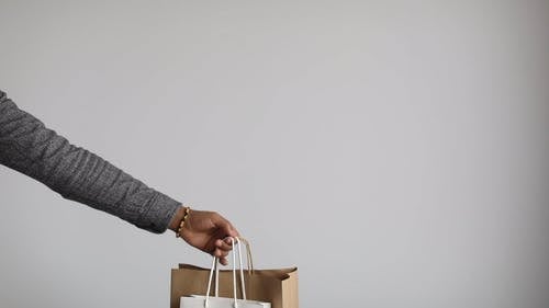 有关工作室拍摄, 手臂, 手链的免费素材视频